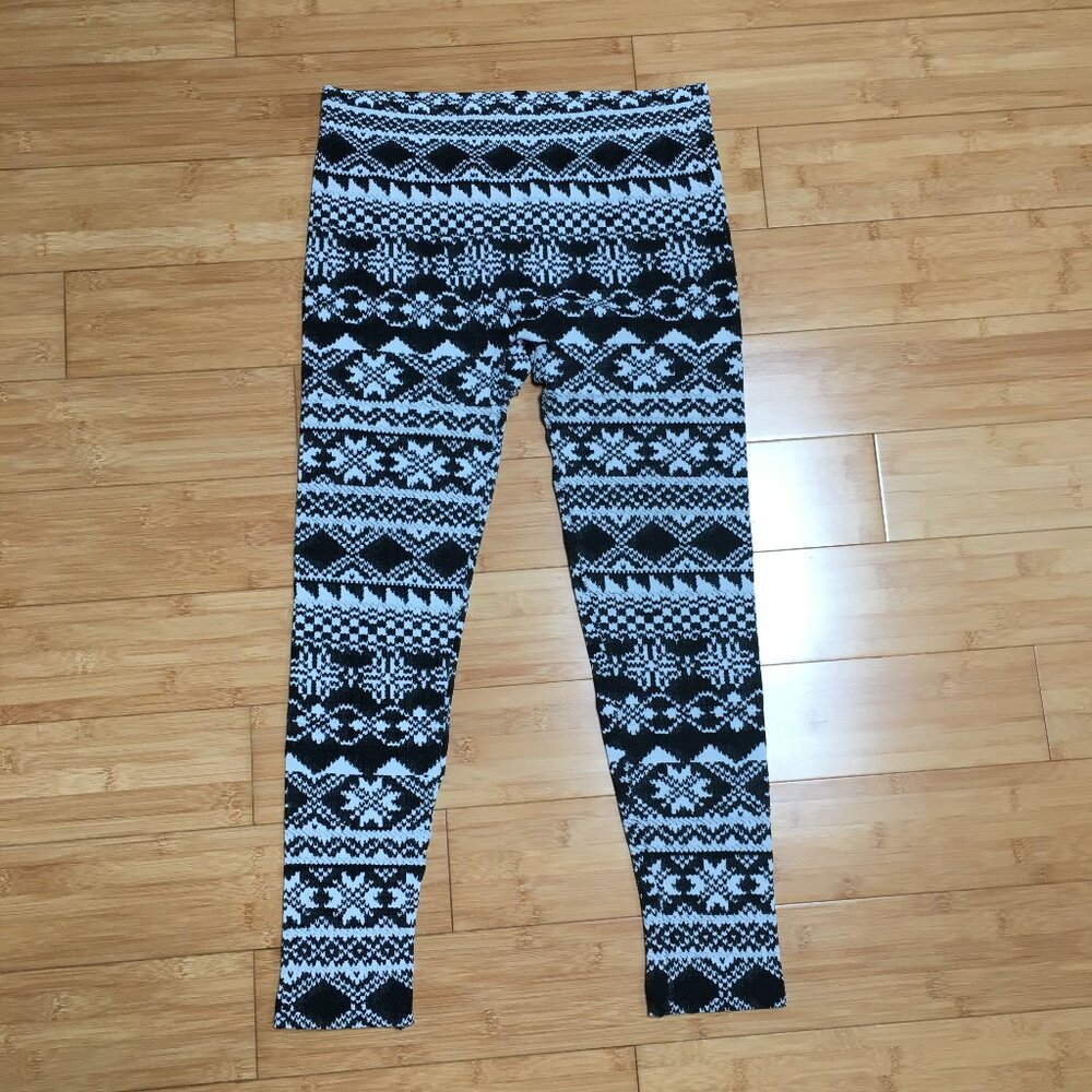 EUC Black and White Fair Isle Patterned Leggings